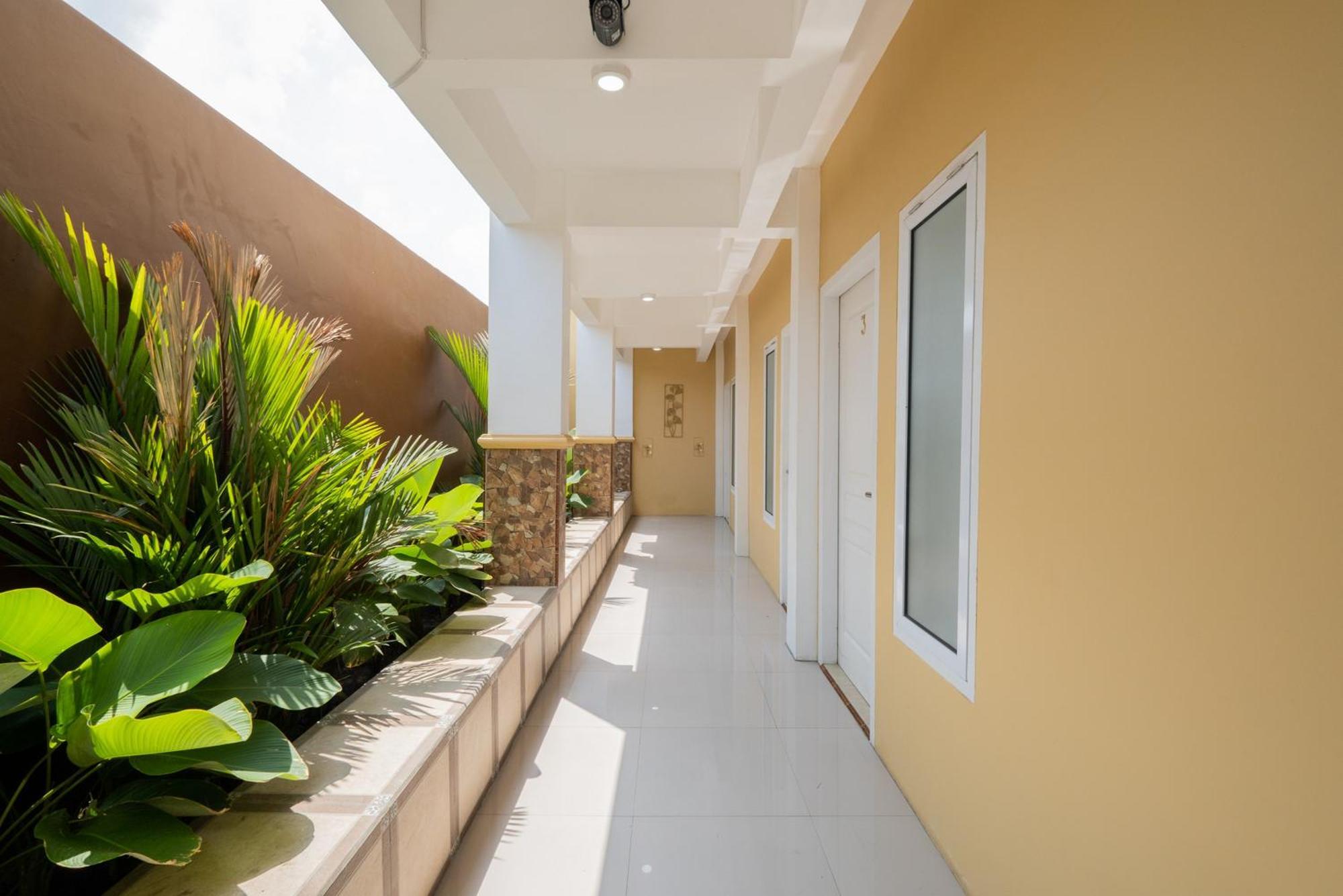 Reddoorz Syariah Near Rsud Dr Iskak Tulungagung Hotel Kedungwaru Bagian luar foto