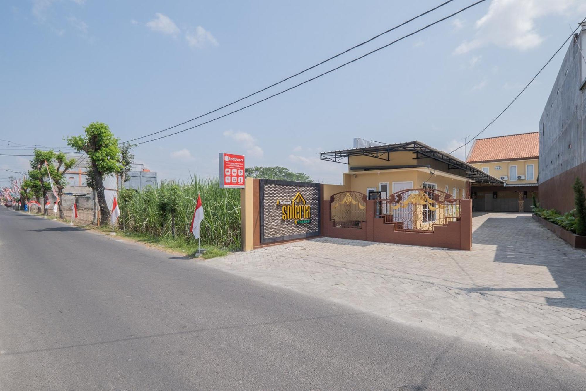 Reddoorz Syariah Near Rsud Dr Iskak Tulungagung Hotel Kedungwaru Bagian luar foto